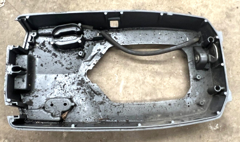 Mariner Outboard two stroke 50-60hp bottom cowl FRESHWATER!