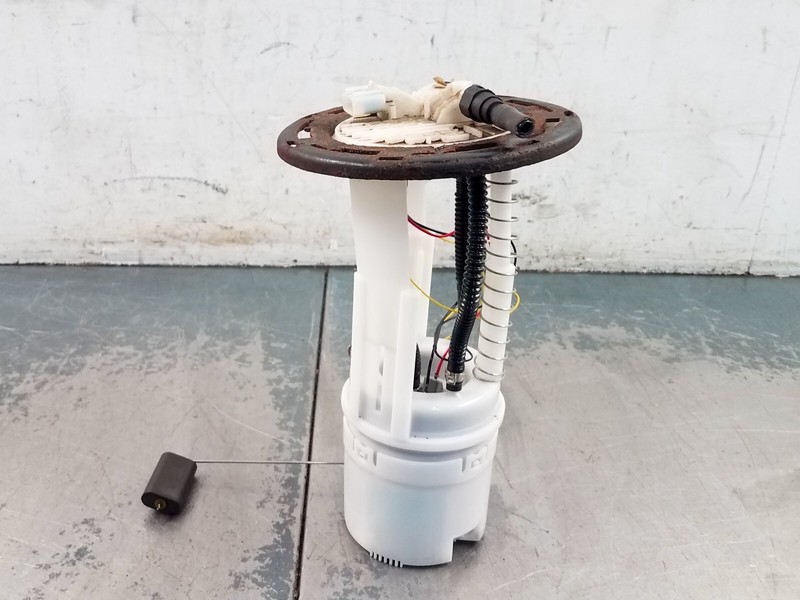 2006 Jeep Wrangler TJ Rubicon 4x4 Fuel Pump / Sending Unit #1793 M2