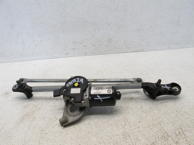 12-21 BMW F30 328i M3 F36 430i M4 WINDSHIELD WIPER ARM TRANSMISSION MOTOR 030524