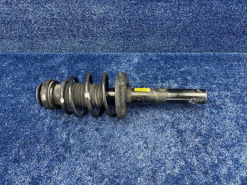 2016–2019 Buick Cascada Front Right Strut Shock Absorber Assembly OEM 39013265