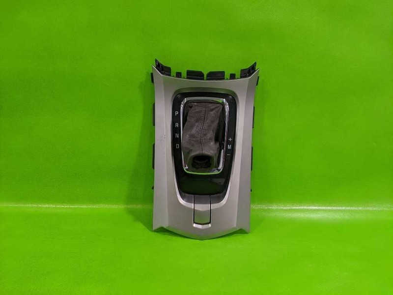 10-13 CTS GEAR SHIFT SELECTOR LEVER BEZEL OEM 4253-19