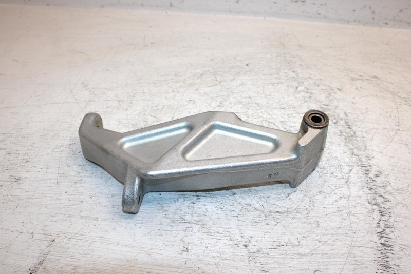 2008 Ski-doo Mxz Adrenaline 800r Oem Right Steering Knuckle 505071829 SS2