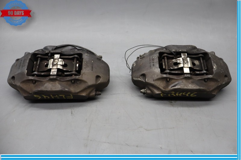 11-17 Volkswagen VW Touareg Front Right & Left Side Brake Caliper Set Oem