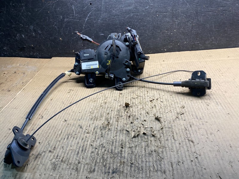 2007-2014 Kia Sedona Left Electric Power Sliding Door Motor Regulator y1435 DG