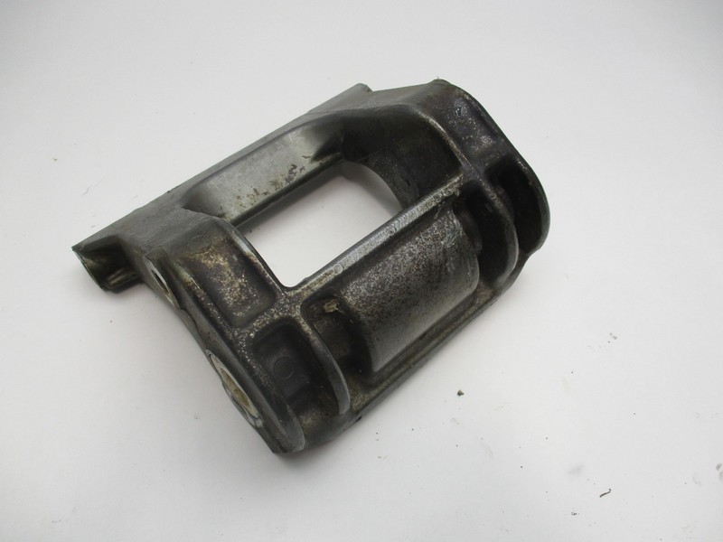 23-17140M Mariner Outboard 40 HP 2 Cyl Clamp Bracket Spacer