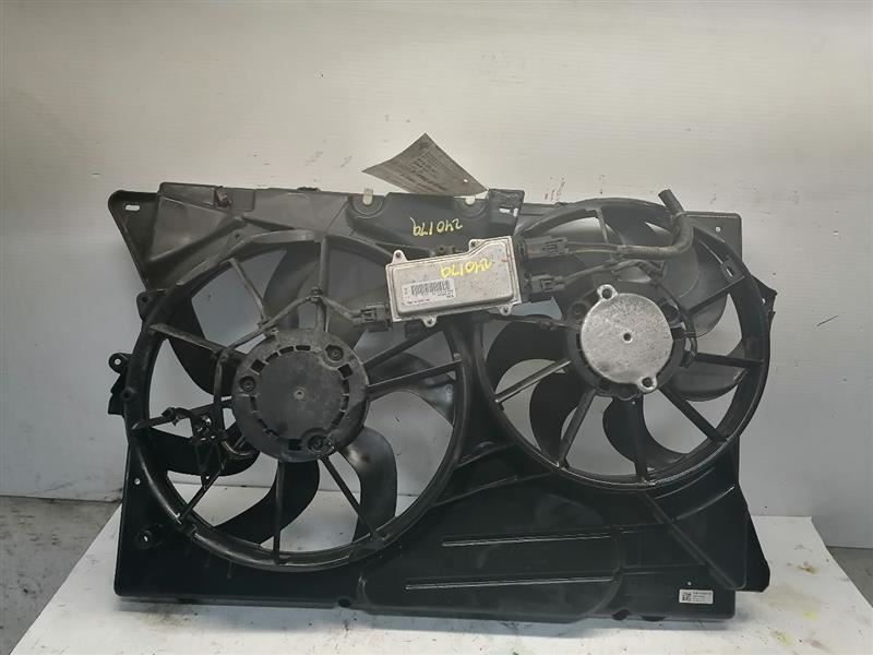 Radiator Fan Motor Fan Assembly Fits 10-12 FLEX 1358818