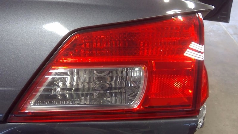 Passenger Tail Light Wagon Outback Liftgate Mounted Fits 10-14 LEGACY 3387117