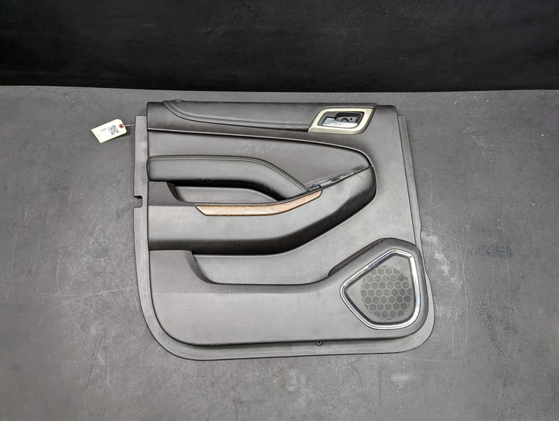 Rear Driver Left Door Trim Panel 2019 GMC Yukon XL 84365653 2018 2020 X