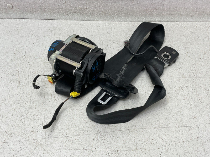 15-17 Land Rover Discovery Sport Front Right Pass Seatbelt Retractor 1413 OEM