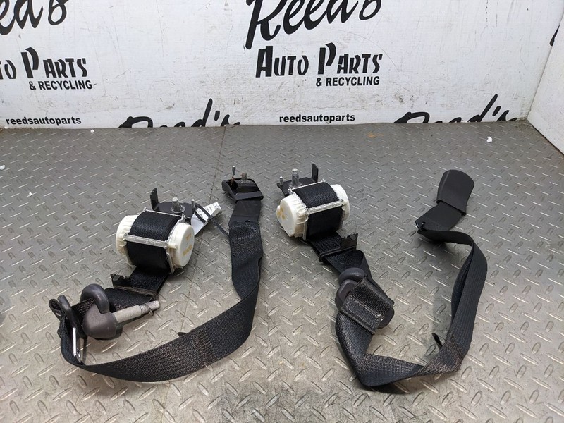 2008-2016 Ford F250 F350 F450 Black Rear Seat Belts W/ Buckles / Set OEM 1184996