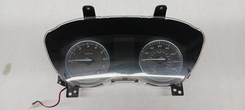 19 SUBARU CROSSTREK Speedometer cluster w/Eye Sight 30k miles OEM