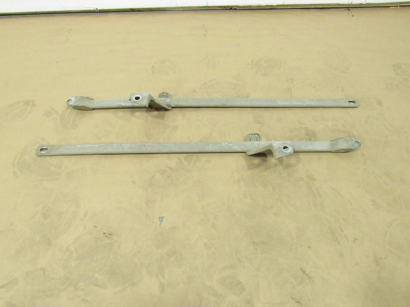 18-20 Mercedes S560 W222 2019 Rear Left Right Strut Brace Bracket Bar Set ; :O