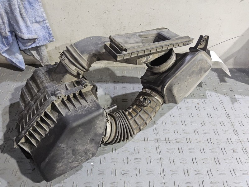 2017-2025 Chrysler PACIFICA Air Cleaner Intake Box Assembly 3.6L Hybrid