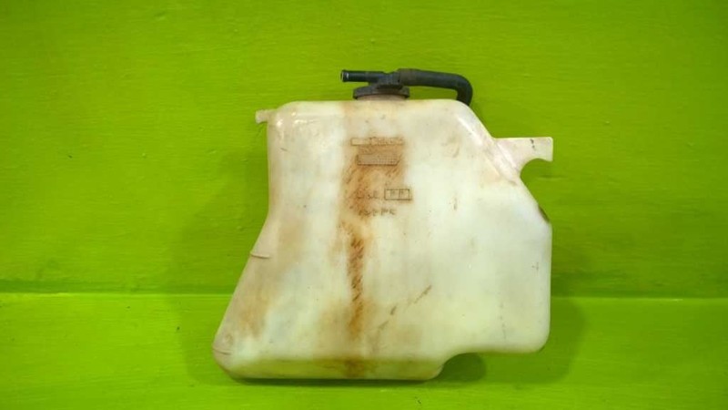 93 94 95 96 97 LAND CRUISER COOLANT RESERVOIR OEM 3043-92