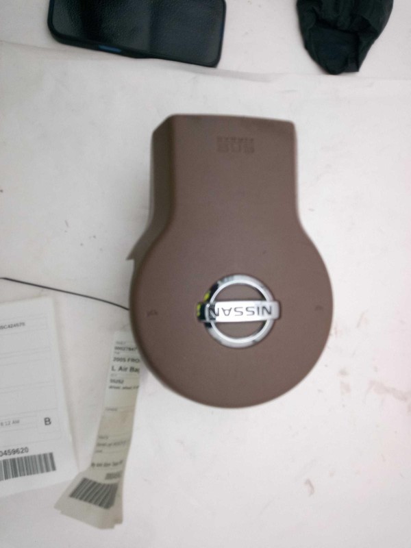 2005 Nissan Frontier Steering Wheel Air Bag White OEM 428453 Used 185K Miles