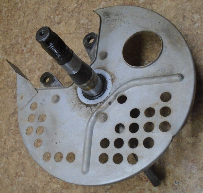 2001 Kawasaki Lakota Sport KEF300 KEF 300 Front Axle Spindle Hub Knuckle Right