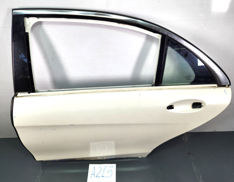 ✅ 2014-2020 OEM Mercedes W222 S550 Rear Left Driver Side Door Shell Panel White*