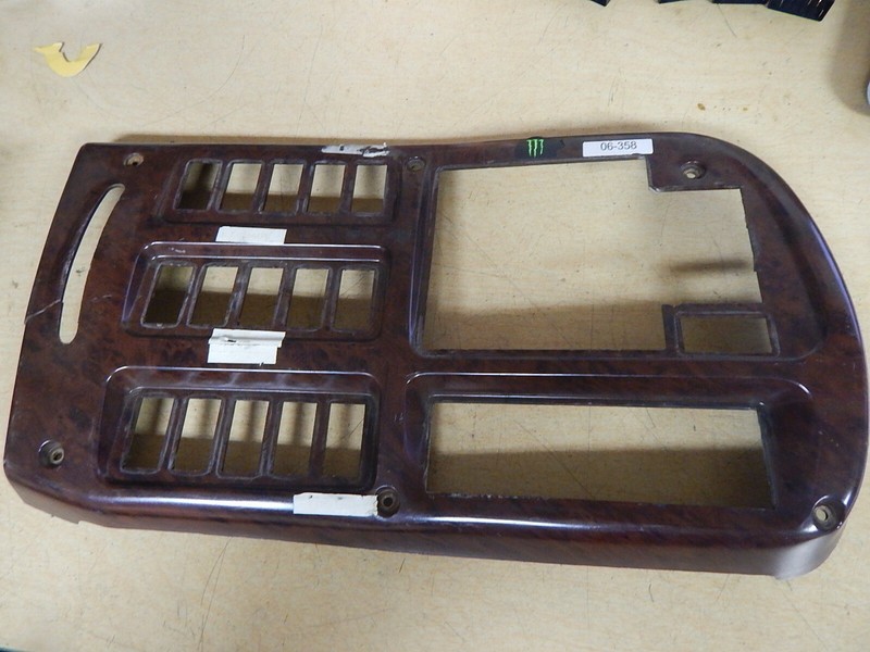 Plastic Dash Panel 6706610 Trim Bezel *FREE SHIPPING*