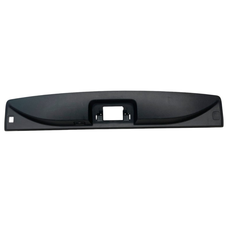 2022 2023 2024 Land Range Rover L460 Rear Tailgate Scuff Panel OEM M8E2-13776-A