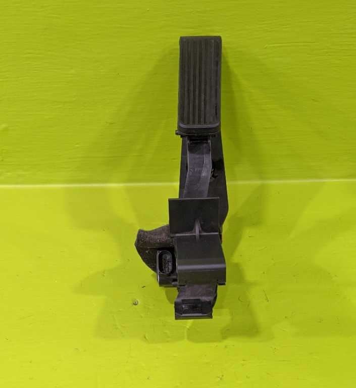 06 07 C280 GAS ACCELERATOR PEDAL OEM 3885-7