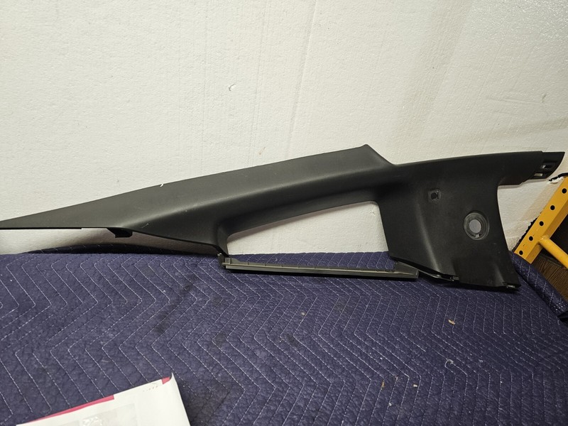 2011-14 Ford Mustang Charcoal Black Left Quarter Window Trim 076