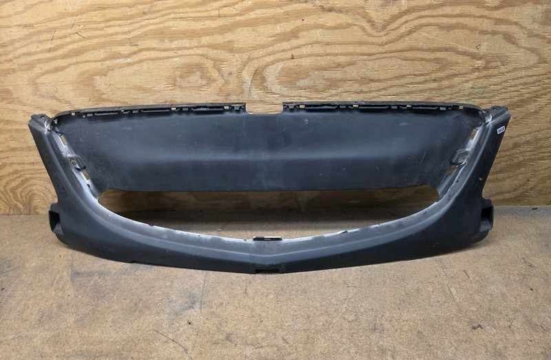 2010 2011 2012 2013 Buick LaCrosse Front Bumper Grille Bracket Cover Fascia