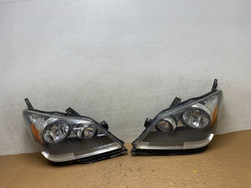 2005 2006 2007 Honda Odyssey Left+Right Set Halogen Headlights V5964 DW