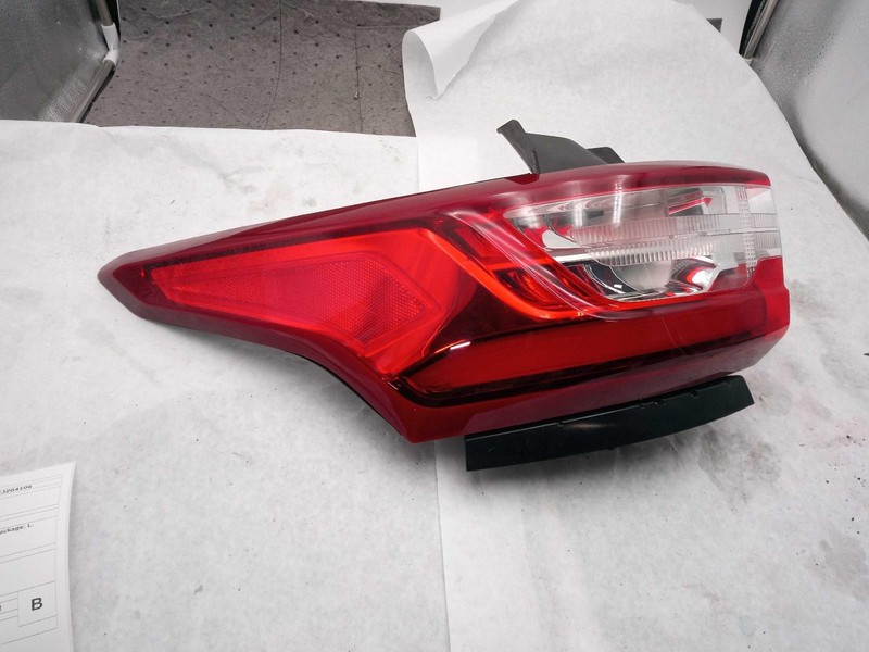 2018-2021 Chevrolet Traverse Left Tail Light Assembly Grey OEM Used 697467