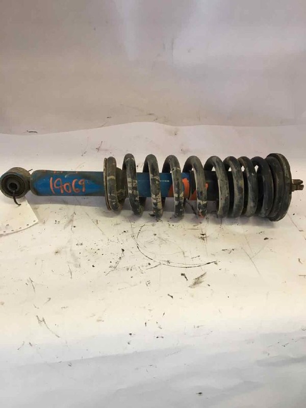 Strut Assembly TOYOTA TACOMA Left 95 96 97 98 99 00 01 02 03 04