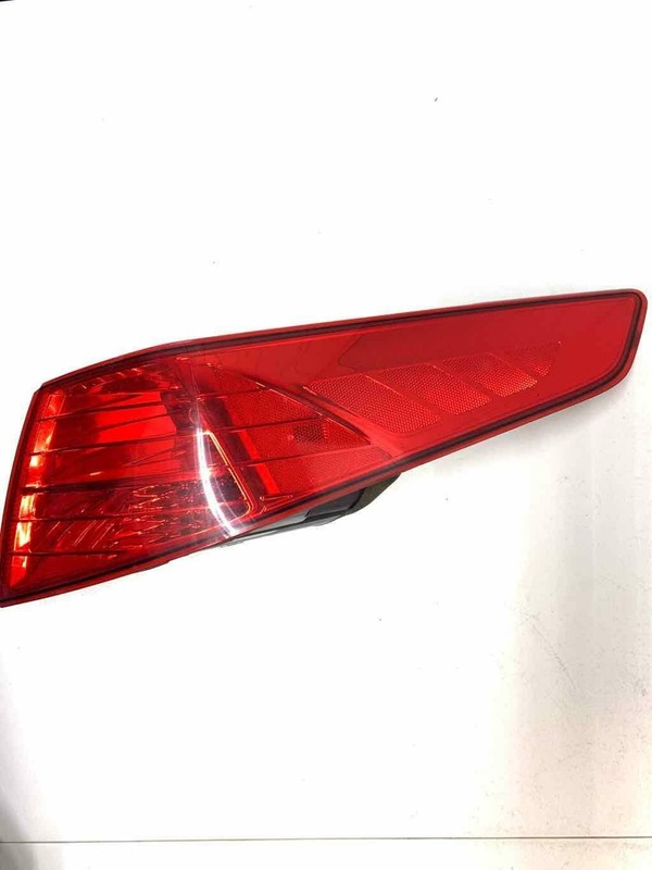 2013 Optima rh Passenger Side Quarter Mounted Tail Light Lite Scratches