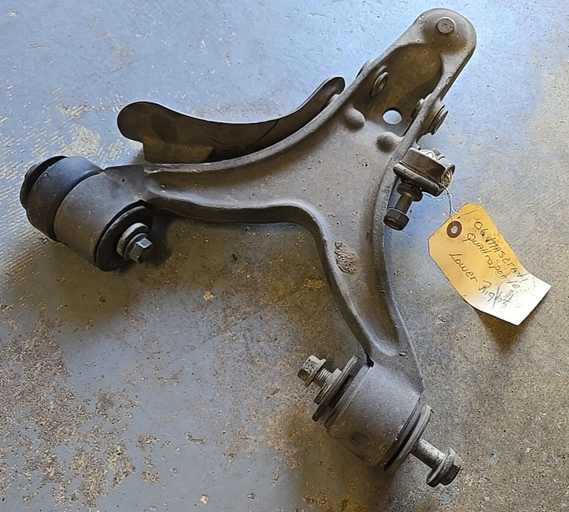 2006 Maserati Quattroporte Front Right Lower Control Arm Lever 217151