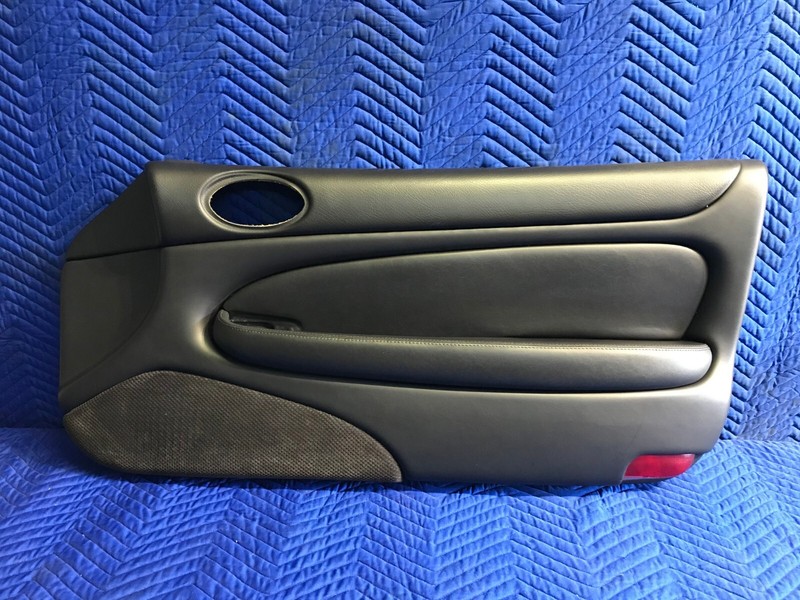 97-06 Jaguar XK8 XKR Front Right Passenger Side Door Panel Cover Trim OEM
