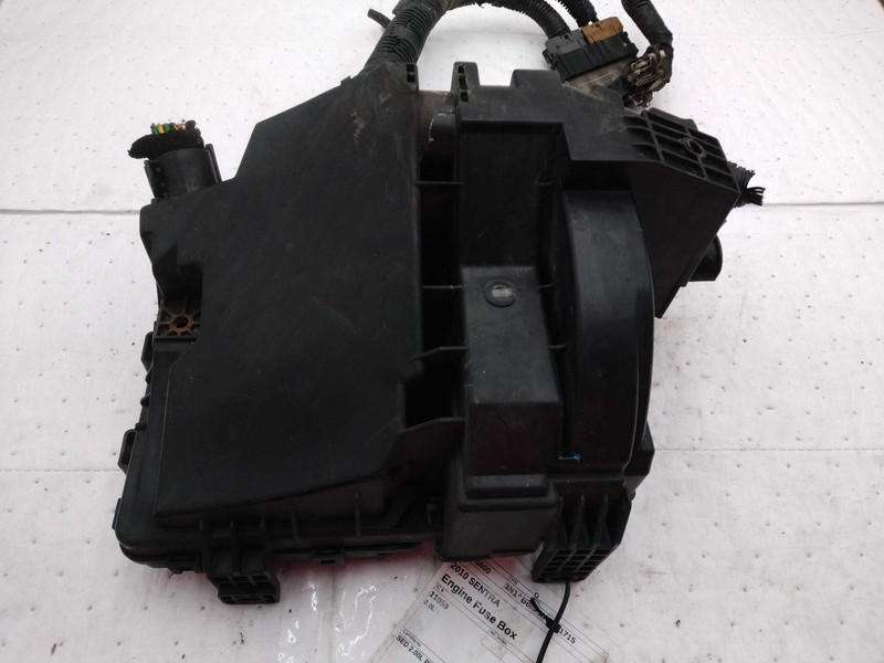 2010 Nissan Sentra OEM Used Fuse Box 2.0L Grey 216K Miles NJ25-25500-643914