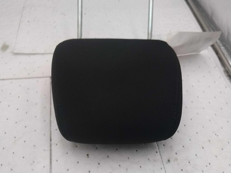 2018 Jeep Wrangler Grey Headrest - Used, 131k Miles, OEM Part #6073446