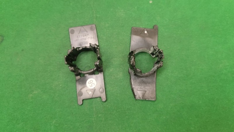 2021 2022 Nissan Rogue Sport S/SL/SV Rear Bumper Sensor Holder Brackets Cover