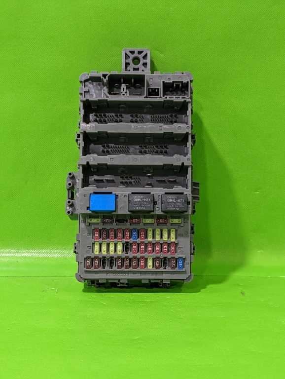 16 17 ACCORD INTERIOR FUSE BOX OEM 4580-36