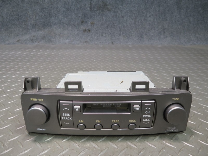 2003-2004 LEXUS UZJ100L LX470 CAR STEREO RADIO CASSETTE PLAYER 86120-60621