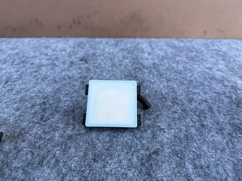 FORD MUSTANG GT 24-26 OEM BLIND SPOT RADAR MONITOR MODULE SENSOR UNIT (FITS L R)