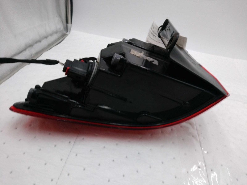 2020 JEEP GRAND CHEROKEE Left Tail Light Assembly Grey 460983 Used 101K Miles