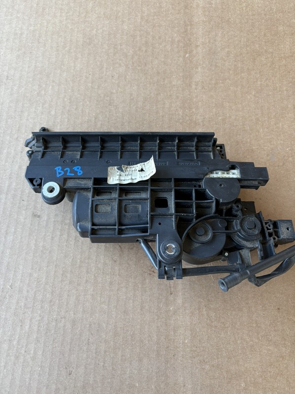 2014-2017 MERCEDES S550 REAR RIGHT DOOR SUN SHADE MOTOR REGULATOR W222 S600 S63
