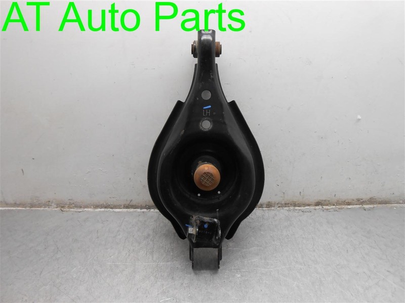 05-06 CHEVY EQUINOX REAR DRIVER LEFT LOWER CONTROL ARM OEM 15228793
