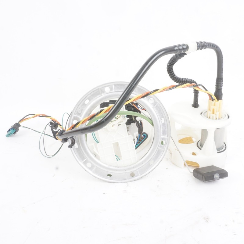 2017 - 2020 Mercedes SLC300 Gas Fuel Pump OEM