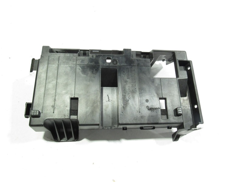 13-19 Mercedes SL550 R231 2013 Rear Right Passenger Support Mount Bracket ;