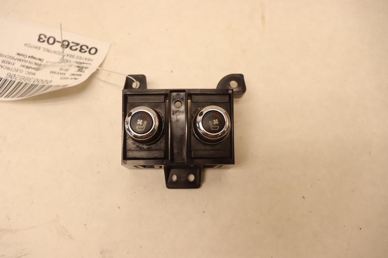 2016-2023 NISSAN MAXIMA CENTER CONSOLE HEAT HEATED SEAT CONTROL SWITCH OEM