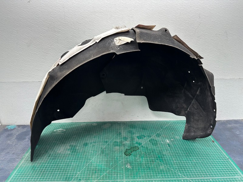 13-22 Range Rover L494 L405 REAR LEFT WHEEL FENDER LINER SPLASH SHIELD OEM