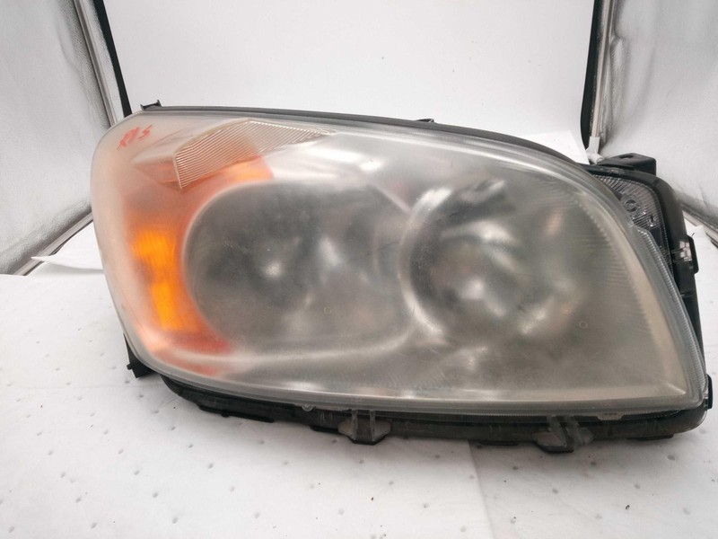 2011 Toyota RAV4 Right Headlight Assembly Green - Hazy, 102K Miles, OEM No