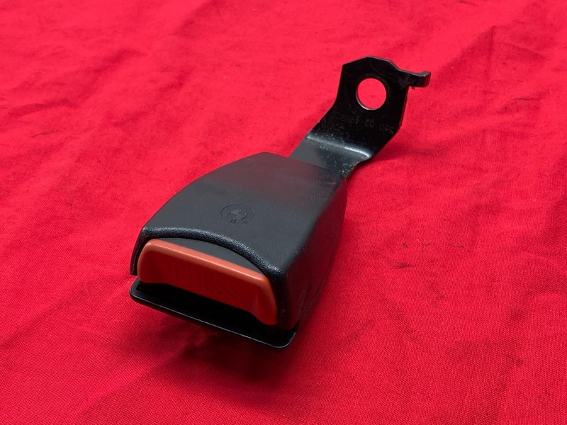 91-99 BMW E36 3 Series M3 Rear Left Driver Seat Belt Tensioner Buckle Latch OEM✅