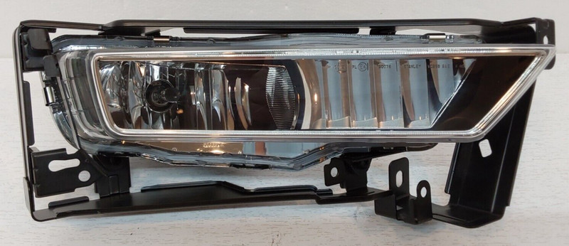 2013-2015 HONDA ACCORD RH FOG LAMP ASSY OEM