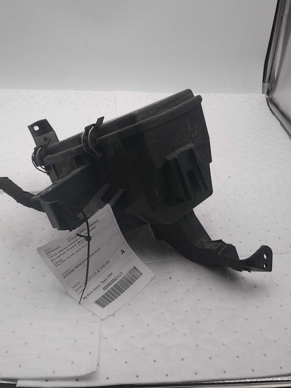 2015 Mercedes-Benz GL-Class Fuse Box OEM Black NJ25-25201-638500 88K Miles
