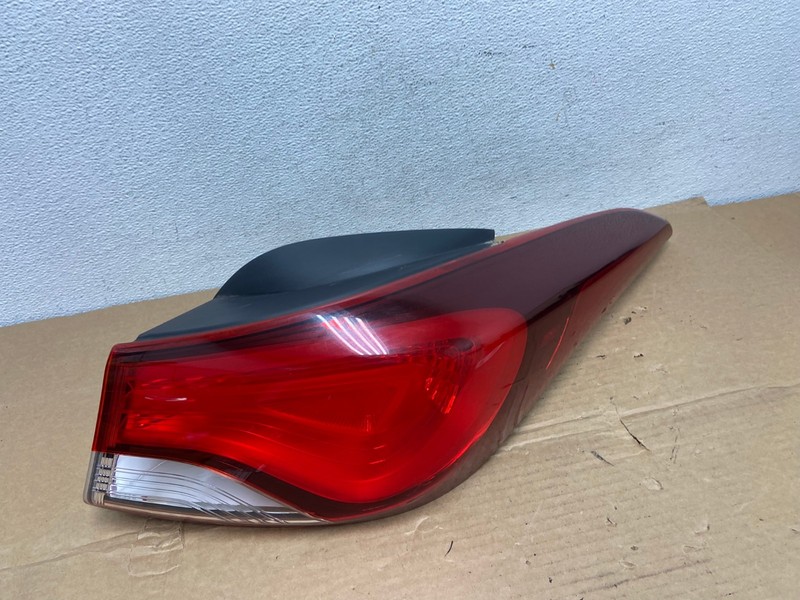 2014 2015 2016 Hyundai Elantra Sedan Right Passenger RH Tail Light OEM AD3861 LK